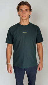 BANANA STITCH TEE – PINE GREEN